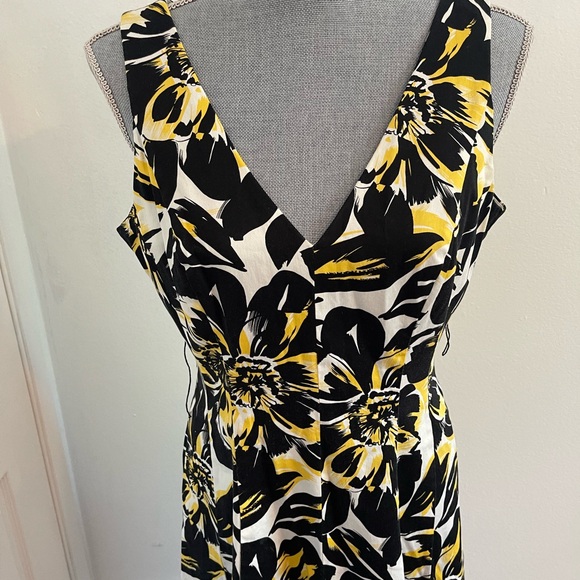 Nine West Fit&Flare Dress - Picture 5 of 16